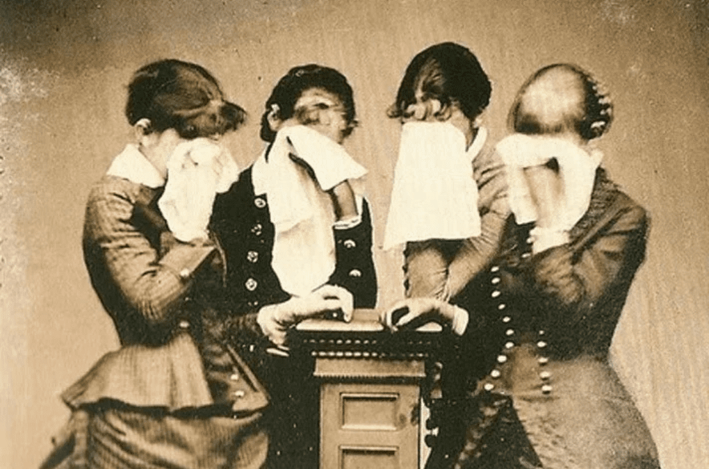 Mourning Tour: How the Victorians Grieved