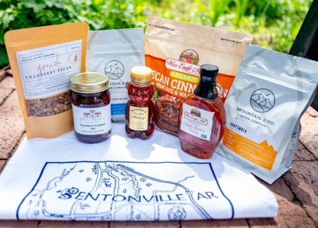 Favorite Ozark breakfast lineup 🫶

Fresh coffee, local honey, jam, and something warm on the skillet… doesn’t get much better than that.

You can find all of this (and more) inside the Peel Museum Store.